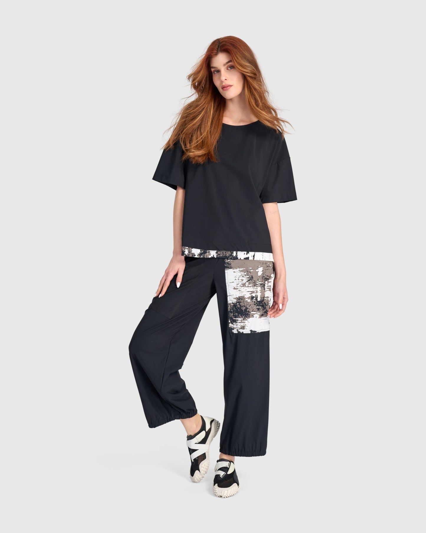 Tekbika Aero Boxy Tee, Black Graphic