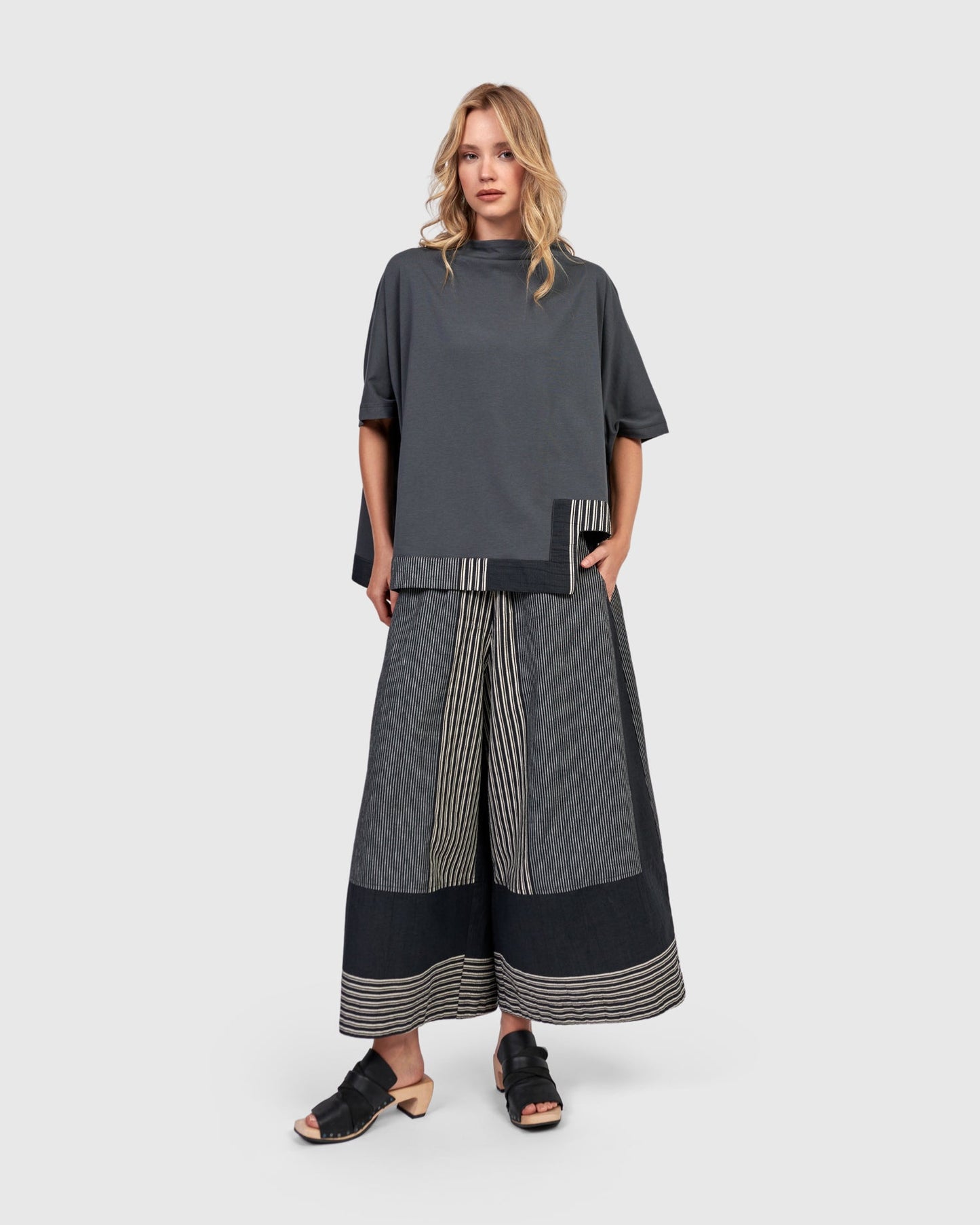 Urban On My Mind Boxy Top, Grey