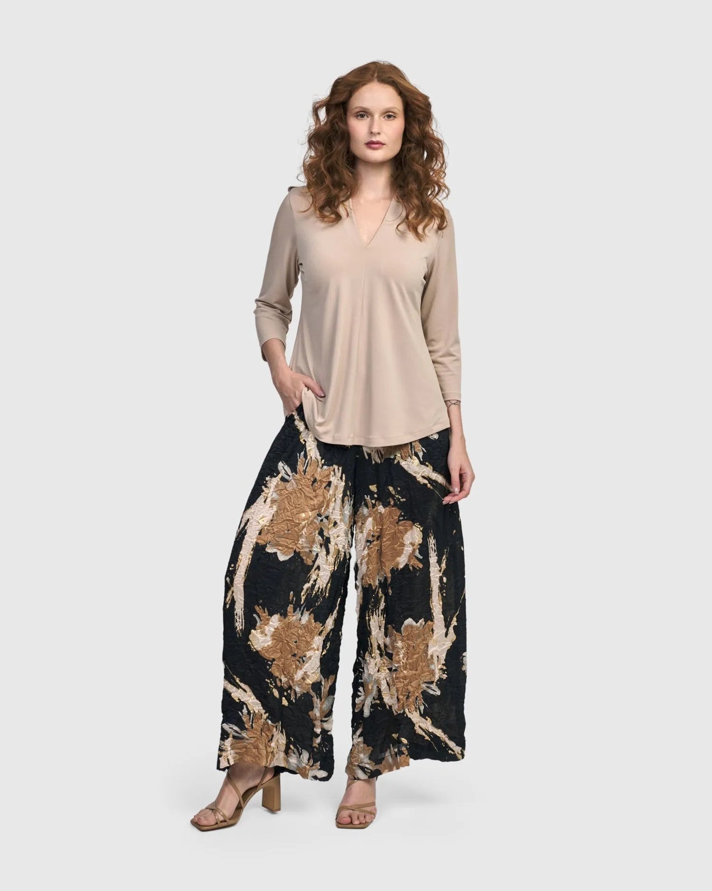 Essential V-neck Top, Champagne