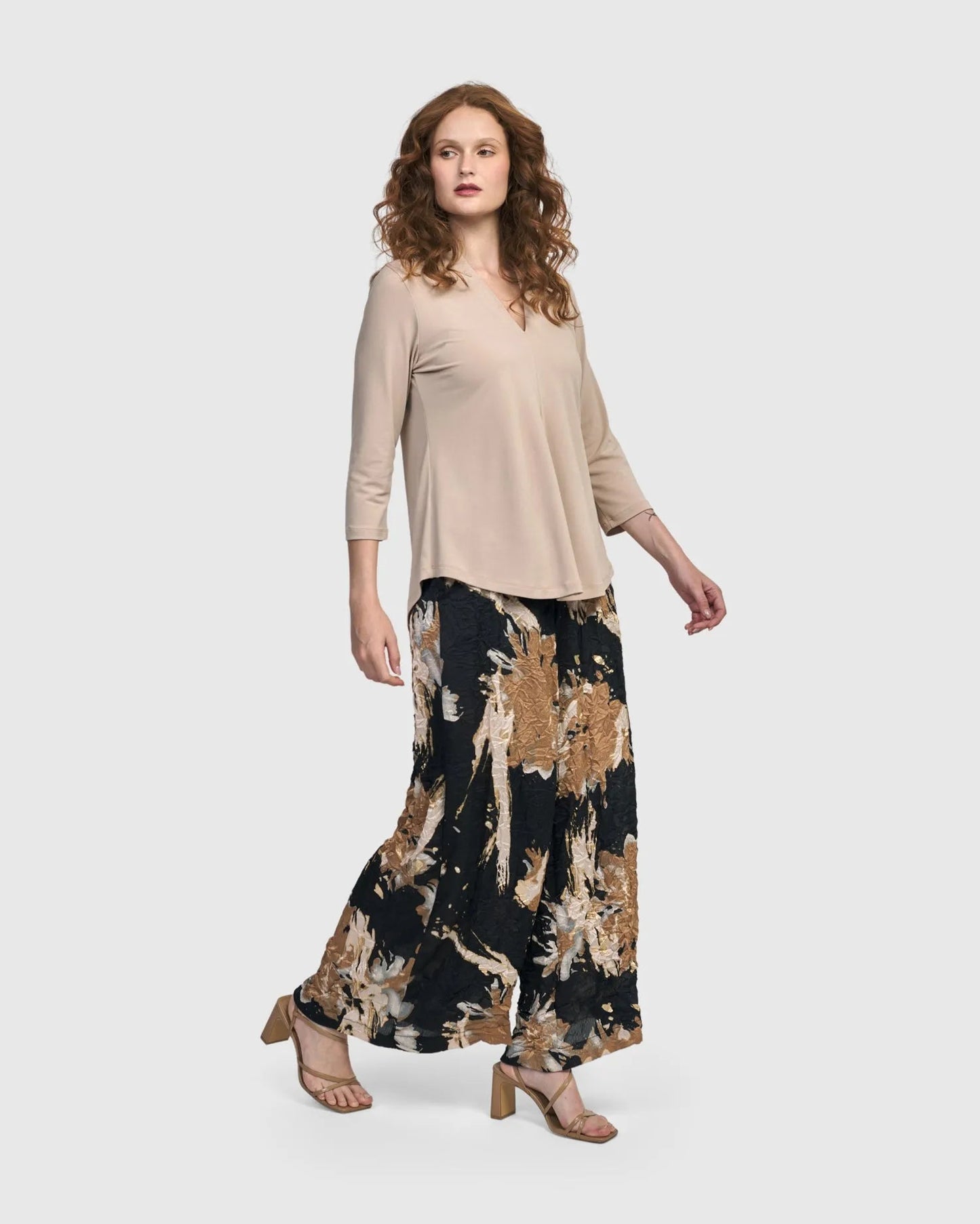Essential V-neck Top, Champagne
