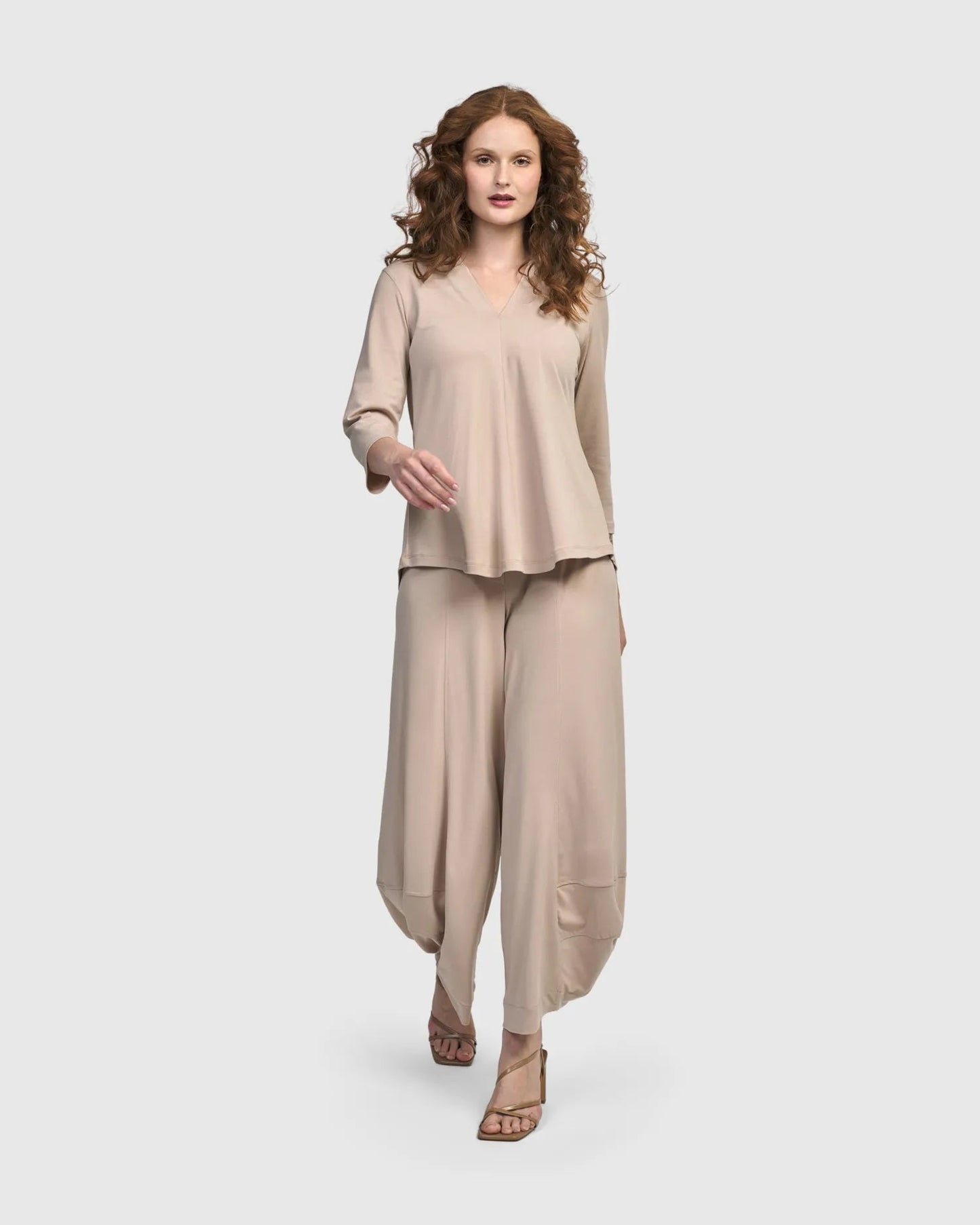 Essential V-neck Top, Champagne