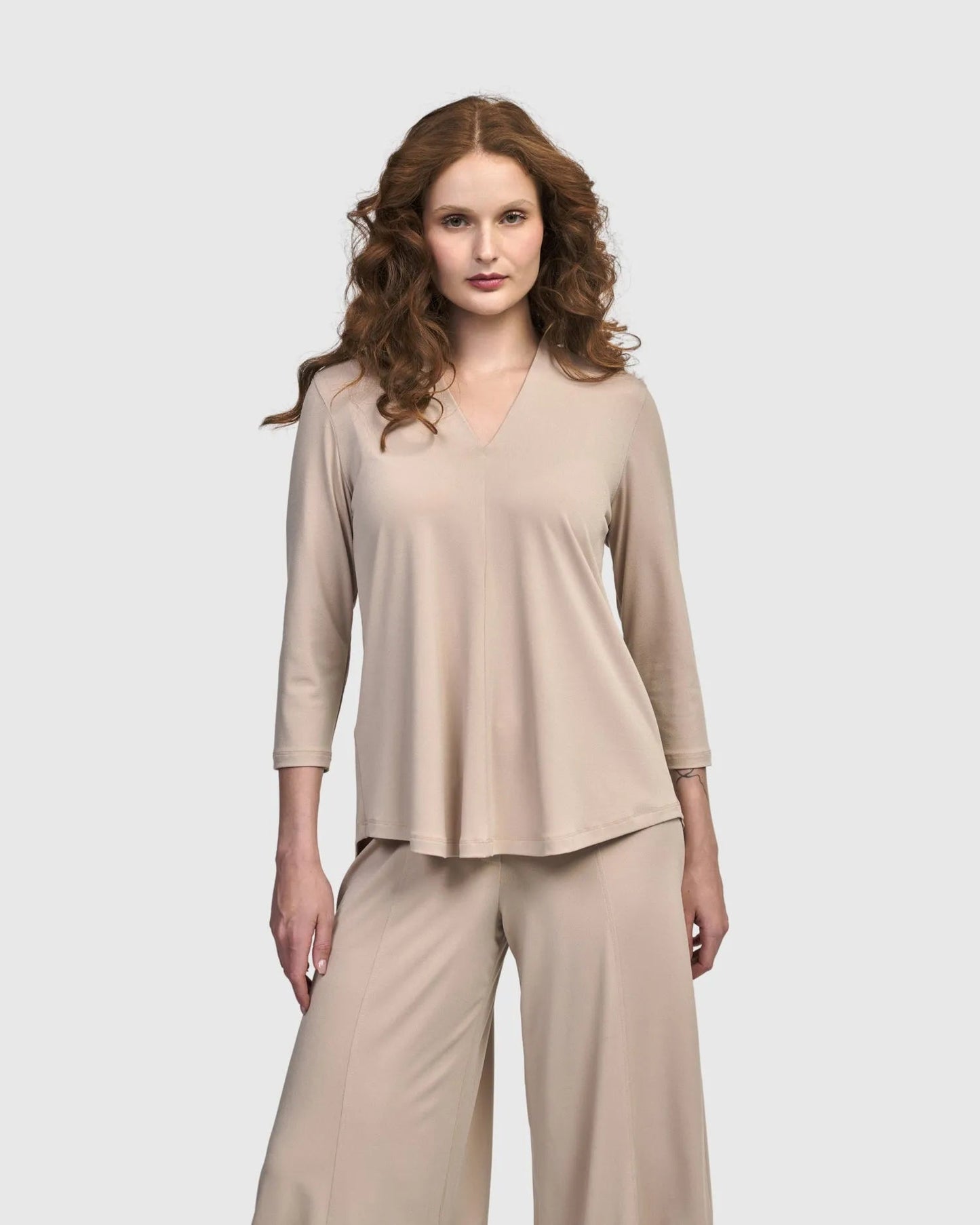 Essential V-neck Top, Champagne