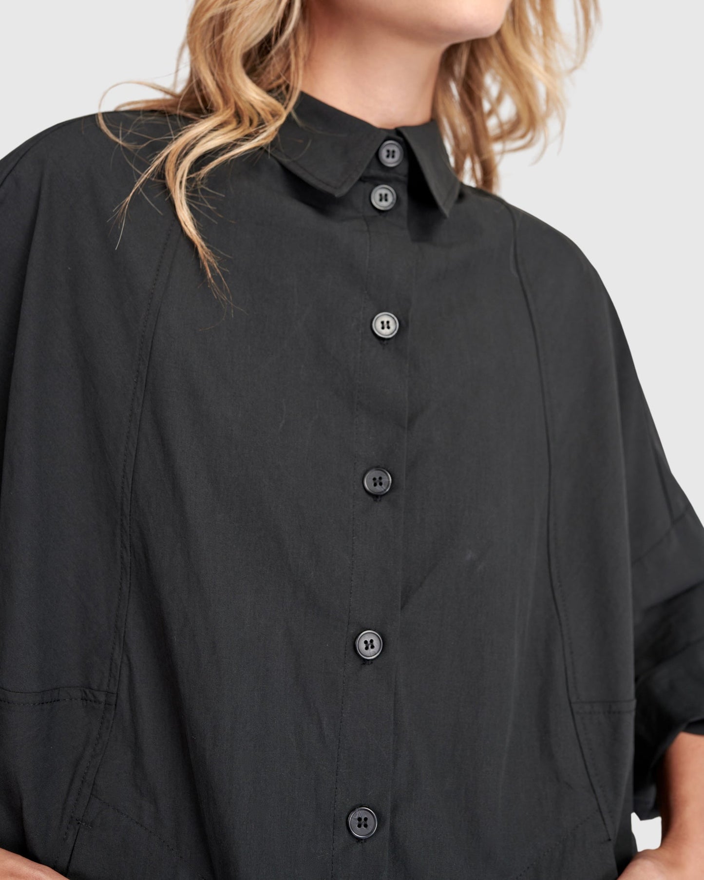 Urban Oversized Circle Shirt, Black